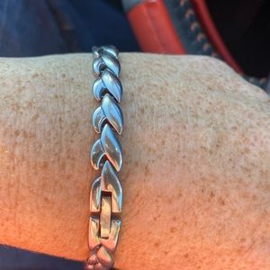 Negative ion anxiety bracelet